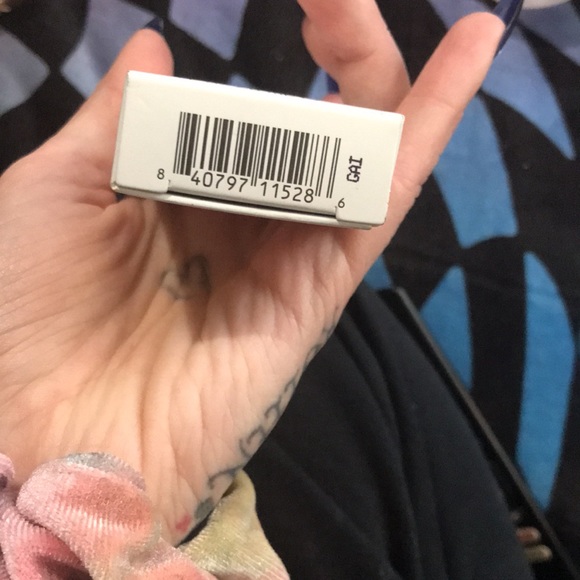 ✨🆕BNIP!Flower By Drew Barrymore Makeup & Skincare Set✨ - Picture 13 of 16